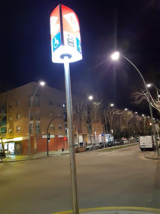 Gran Apartamento Cerca Del Aeropuerto El Prat de Llobregat Exterior photo